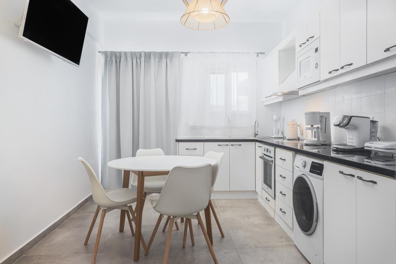 Alpha & Omega Apartment